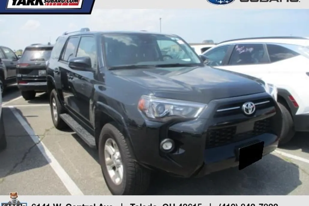 2024 Toyota 4Runner SR5 photo 1