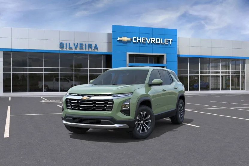 2026 Chevrolet Equinox LT photo 1