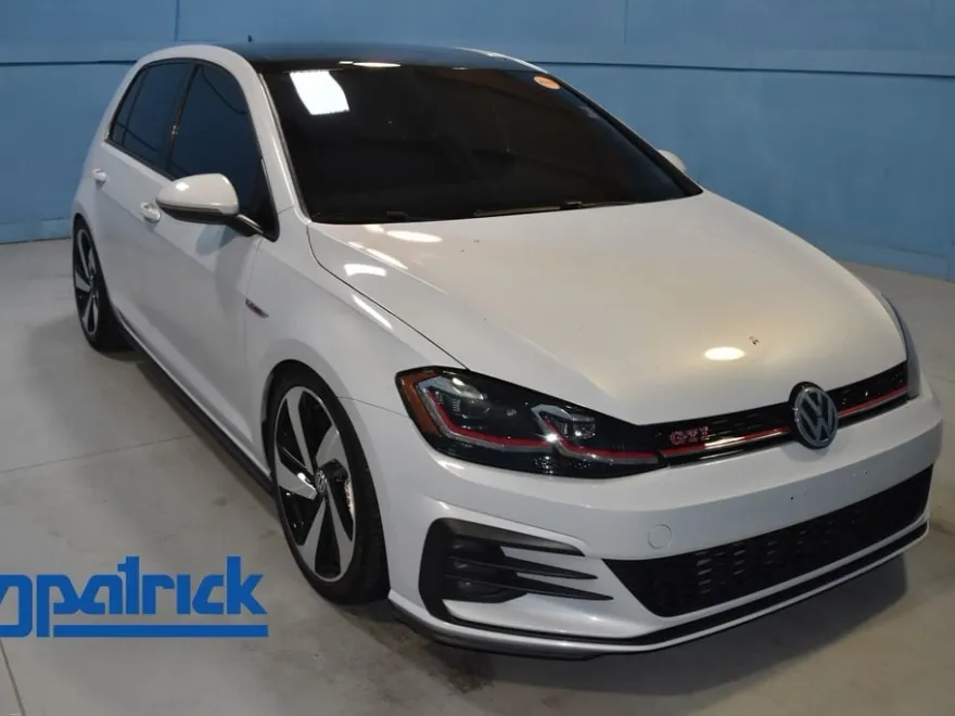 2019 Volkswagen Golf GTI SE photo 1