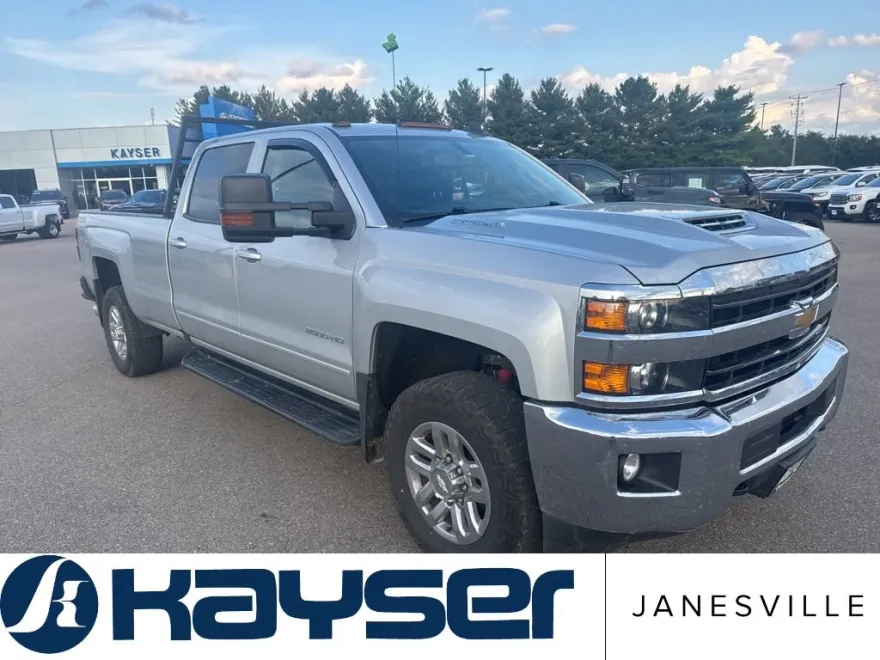 2019 Chevrolet Silverado 2500HD LT photo 1