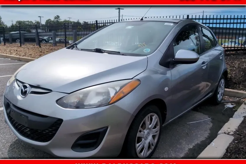 2011 Mazda Mazda2 Sport photo 1