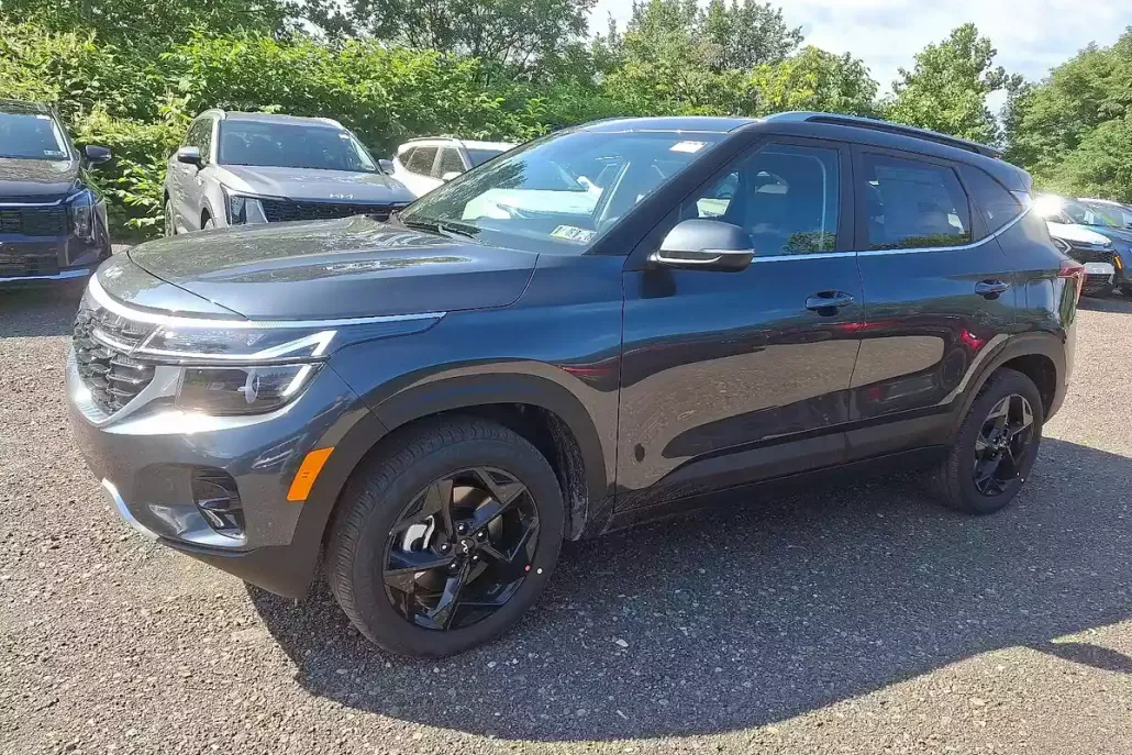 2026 Kia Seltos EX photo 1