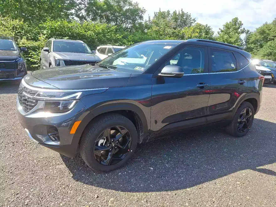 2026 Kia Seltos EX photo 1