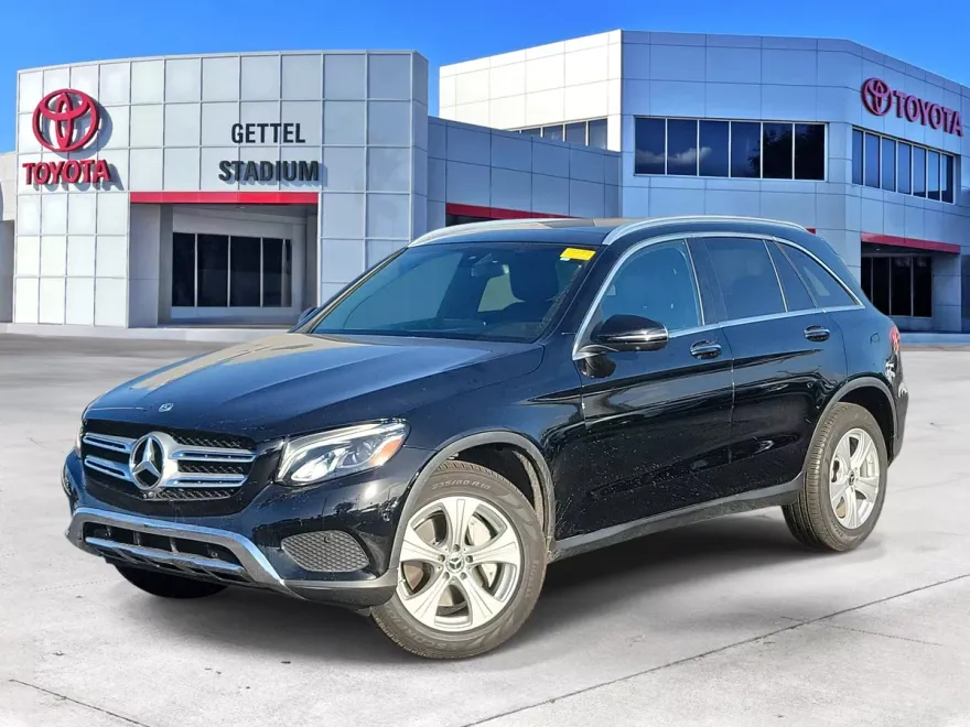 2018 Mercedes Benz GLC 300 photo 1
