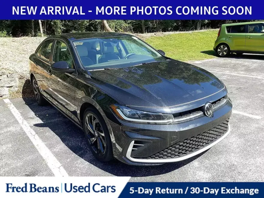 2025 Volkswagen Jetta 1.5T SE photo 1