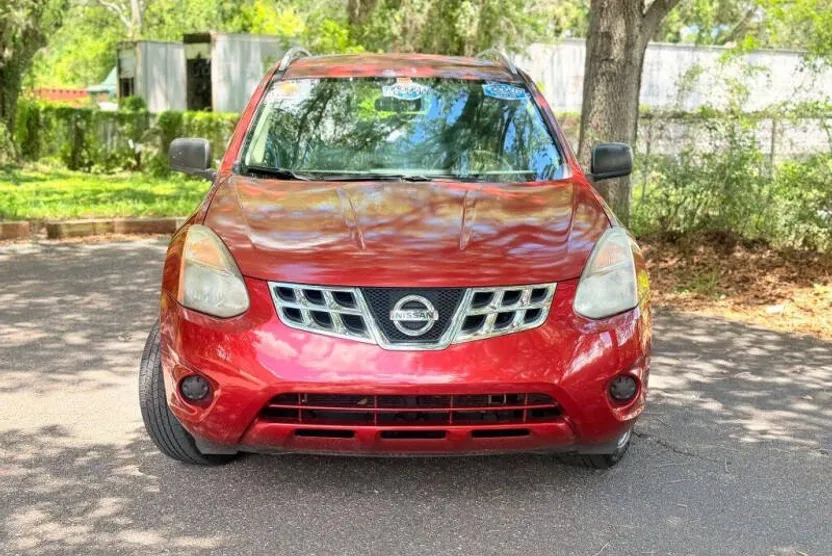 2015 Nissan Rogue Select S photo 1