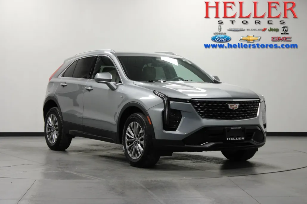 2025 Cadillac XT4 Premium Luxury photo 1