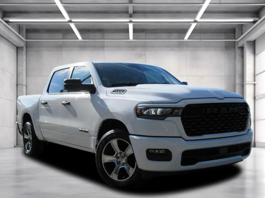 2025 Ram 1500 Tradesman photo 1