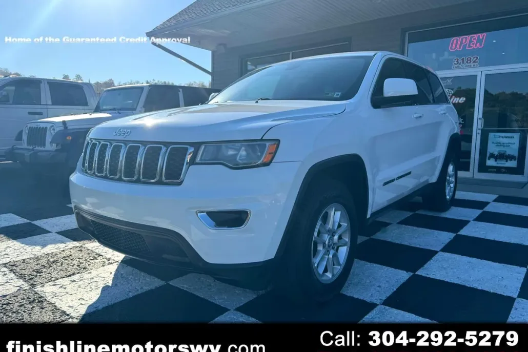 2018 Jeep Grand Cherokee Laredo photo 1