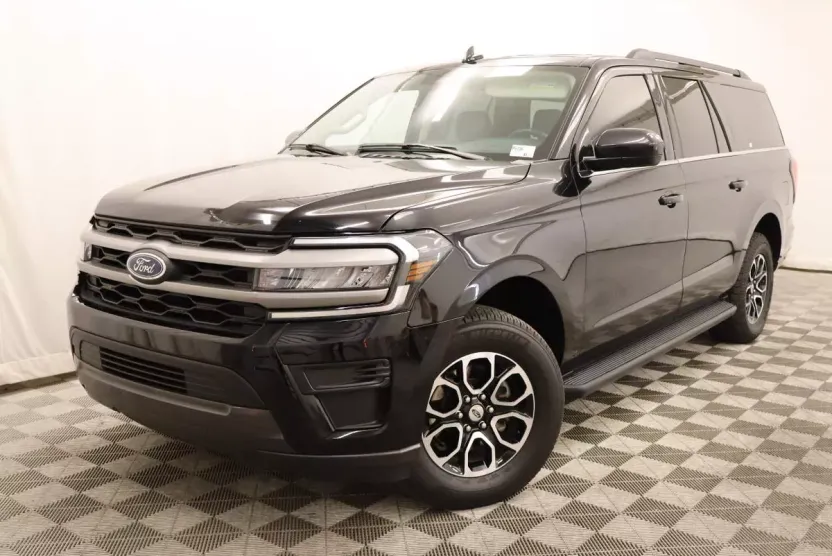2024 Ford Expedition MAX XLT photo 1