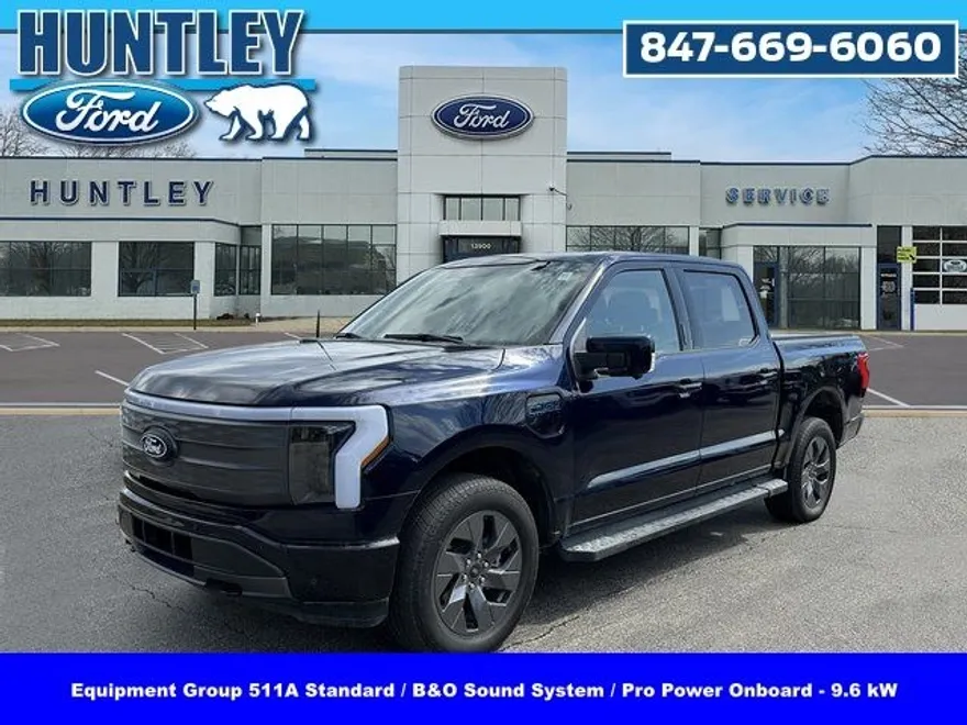 2024 Ford F-150 Lightning Lariat photo 1