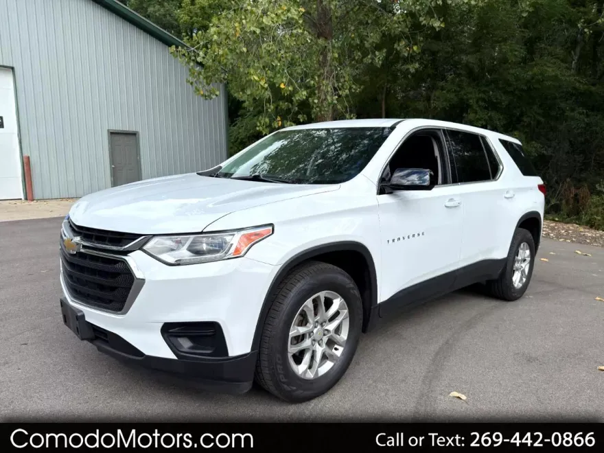 2018 Chevrolet Traverse LS photo 1