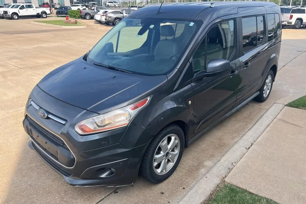 2017 Ford Transit Connect Titanium Wagon photo 1