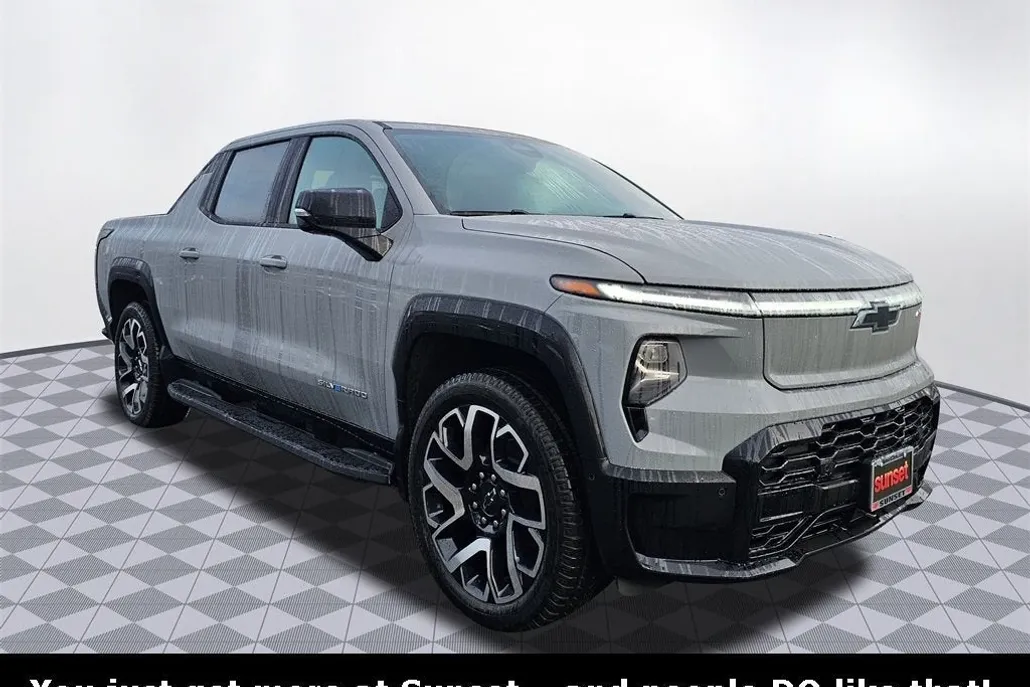 2025 Chevrolet Silverado EV RST photo 1