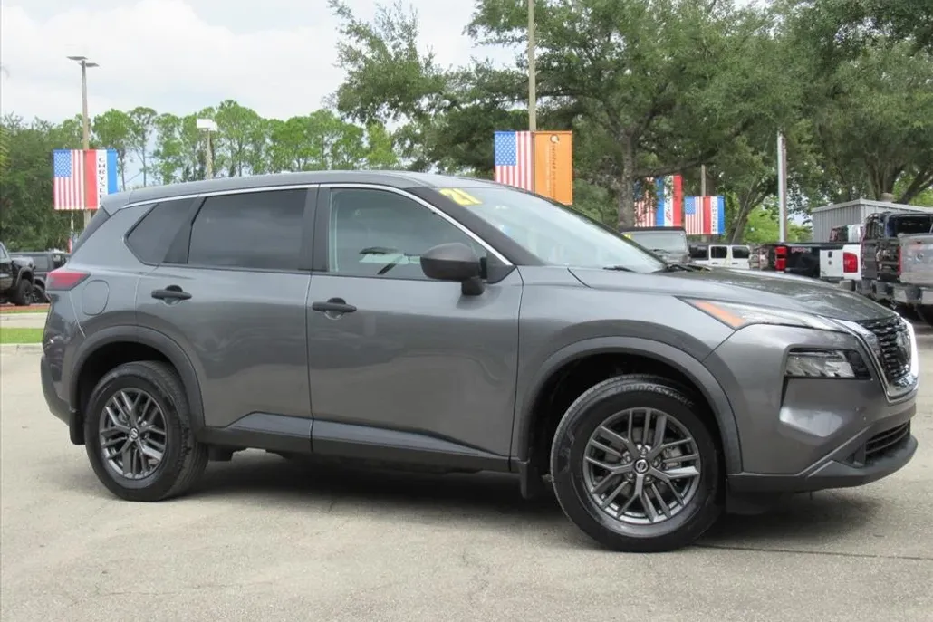 2021 Nissan Rogue S photo 1