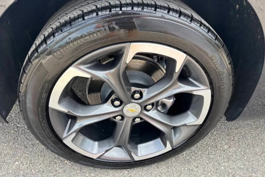 2022 Chevrolet Malibu 1LT photo 1