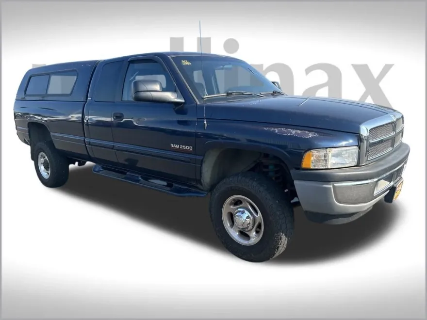 2001 Dodge Ram SLT photo 1