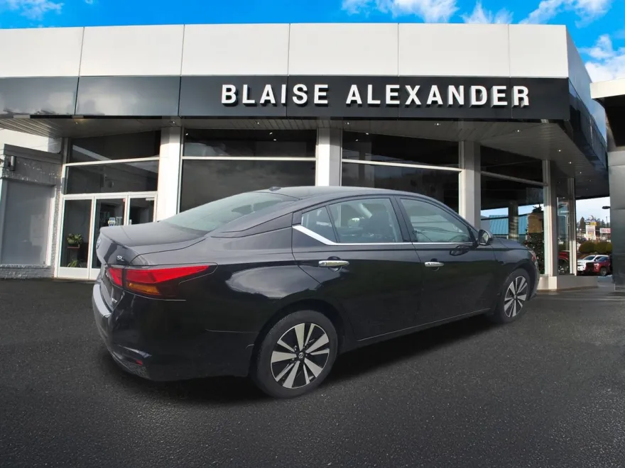2022 Nissan Altima 2.5 SL photo 1
