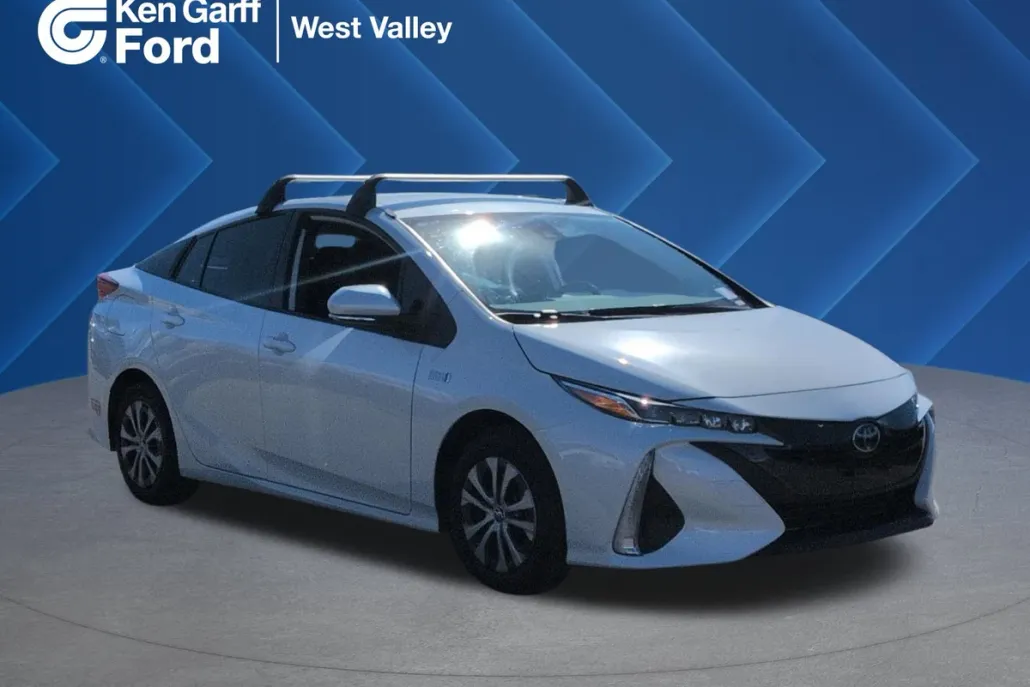 2022 Toyota Prius Prime XLE photo 1