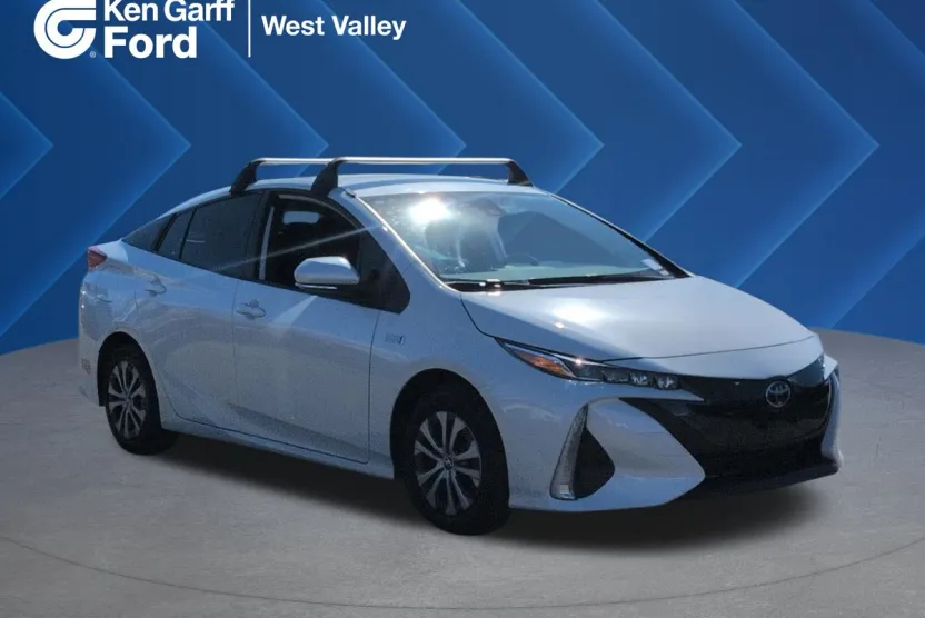 2022 Toyota Prius Prime XLE photo 1