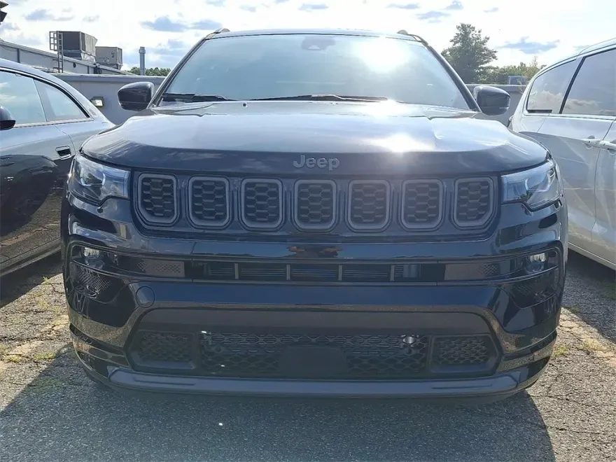 2025 Jeep Compass Limited photo 1