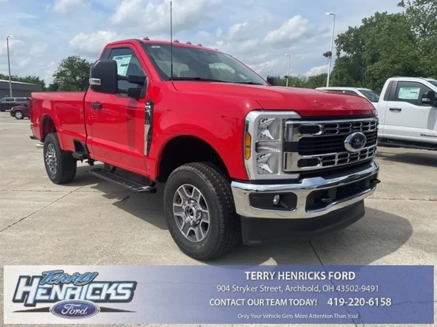 2025 Ford F-350 photo 1
