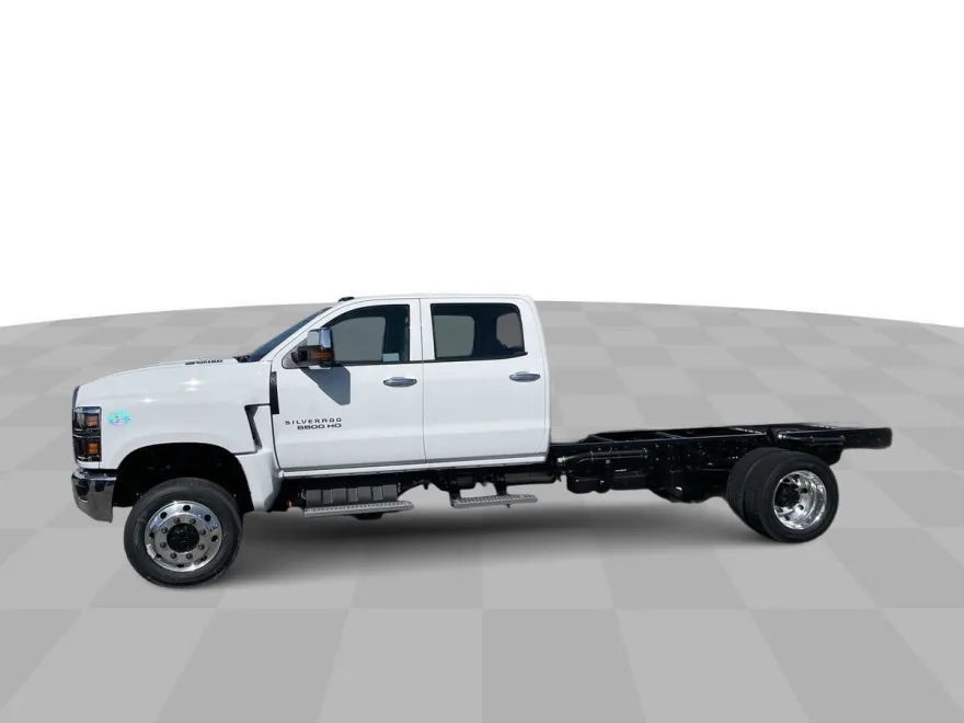 2024 Chevrolet Silverado 5500HD Work Truck photo 1