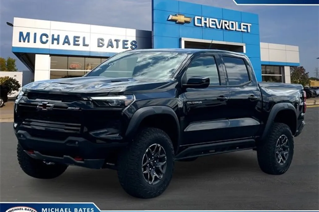 2025 Chevrolet Colorado ZR2 photo 1