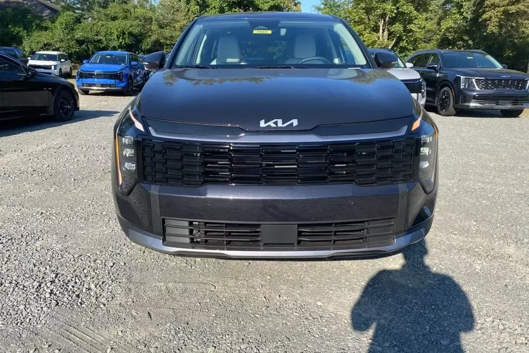 2026 Kia Sportage EX photo 1