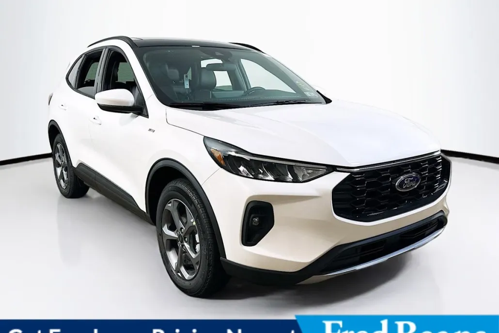 2025 Ford Escape ST-Line Select photo 1