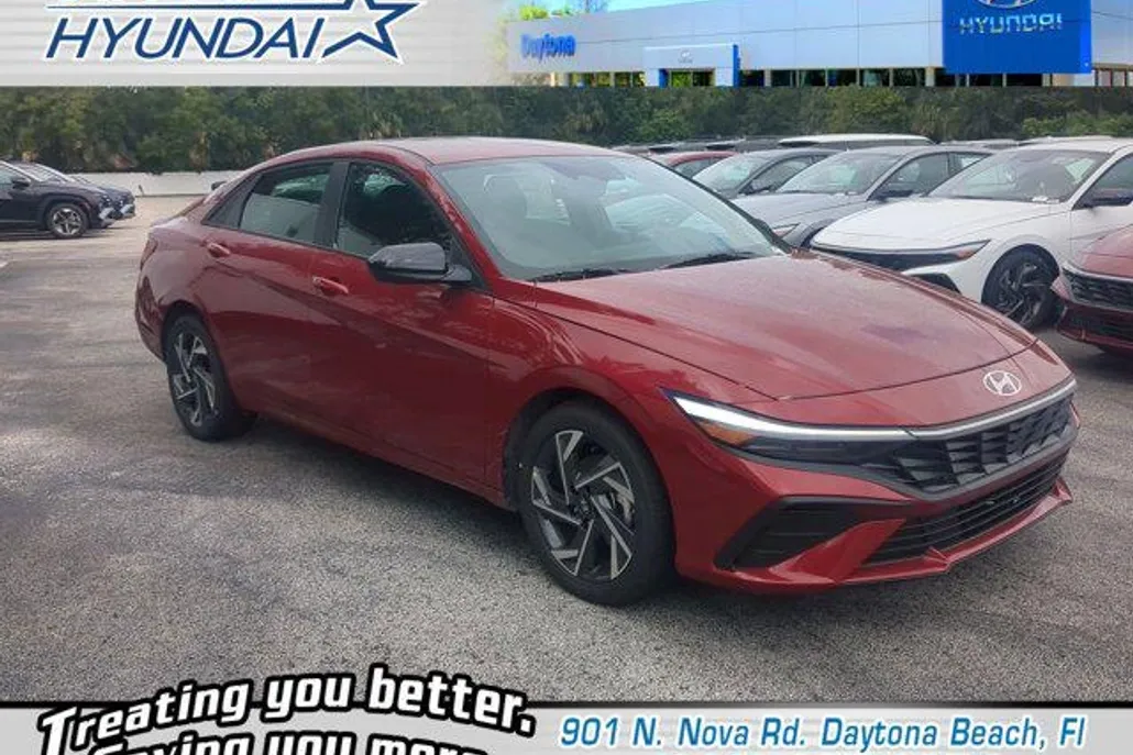 2025 Hyundai Elantra SEL Sport photo 1