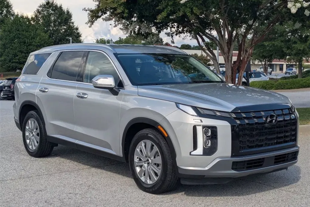2024 Hyundai Palisade SEL photo 1