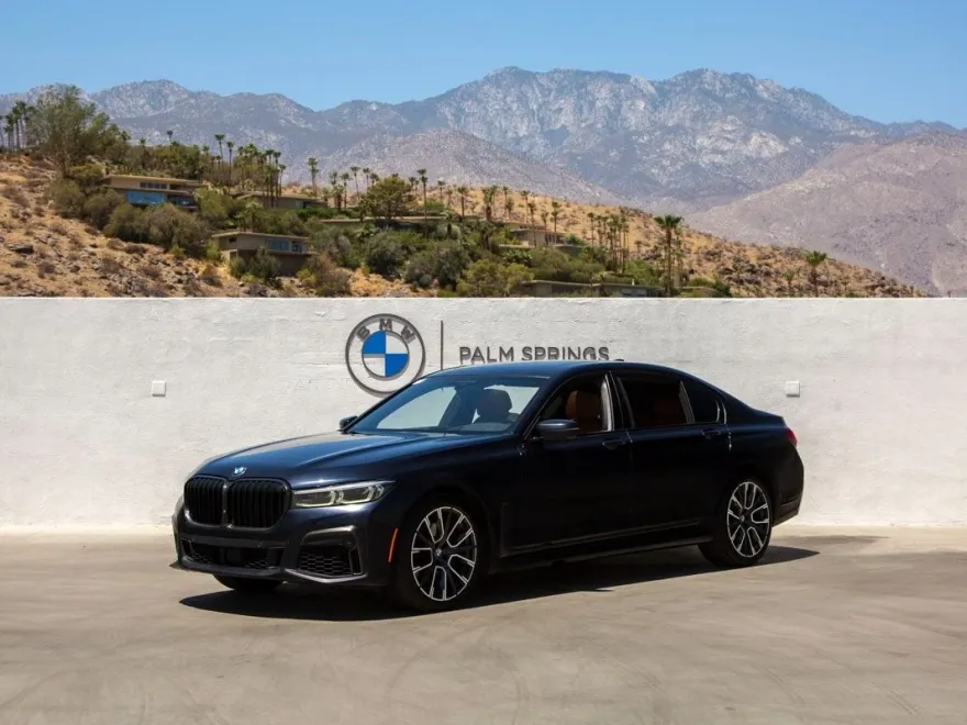 2022 Bmw 740i photo 1