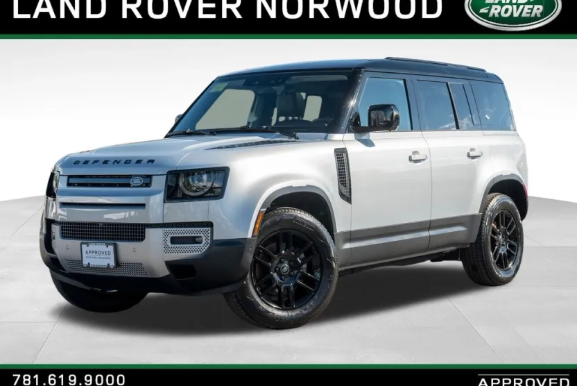 2024 Land Rover Defender 110 S photo 1