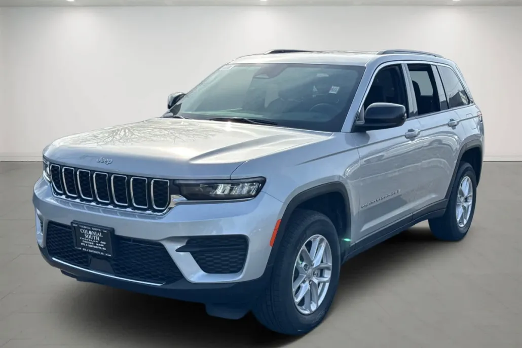 2025 Jeep Grand Cherokee Laredo X photo 1