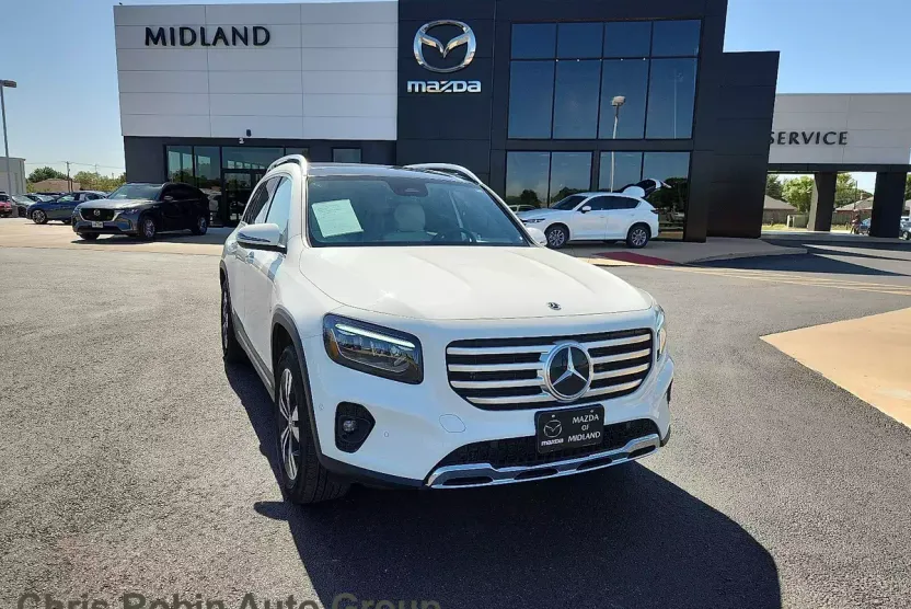 2025 Mercedes Benz GLB 250 4MATIC photo 1