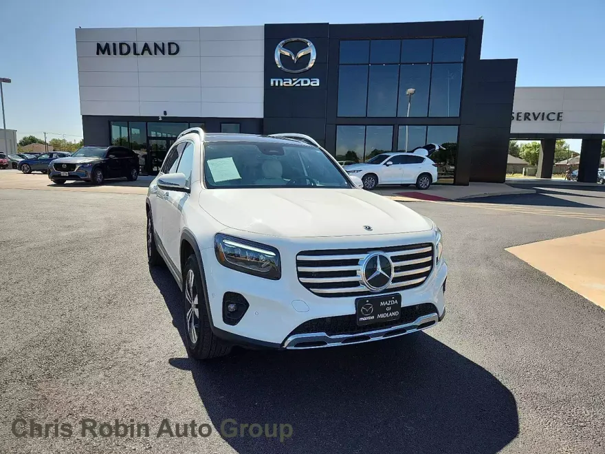 2025 Mercedes Benz GLB 250 4MATIC photo 1