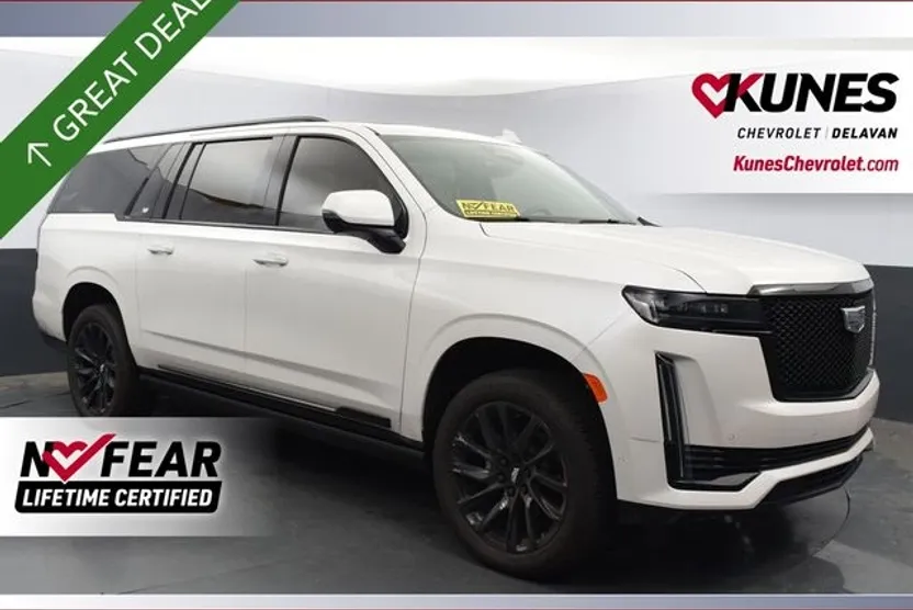 2024 Cadillac Escalade ESV Sport Platinum photo 1