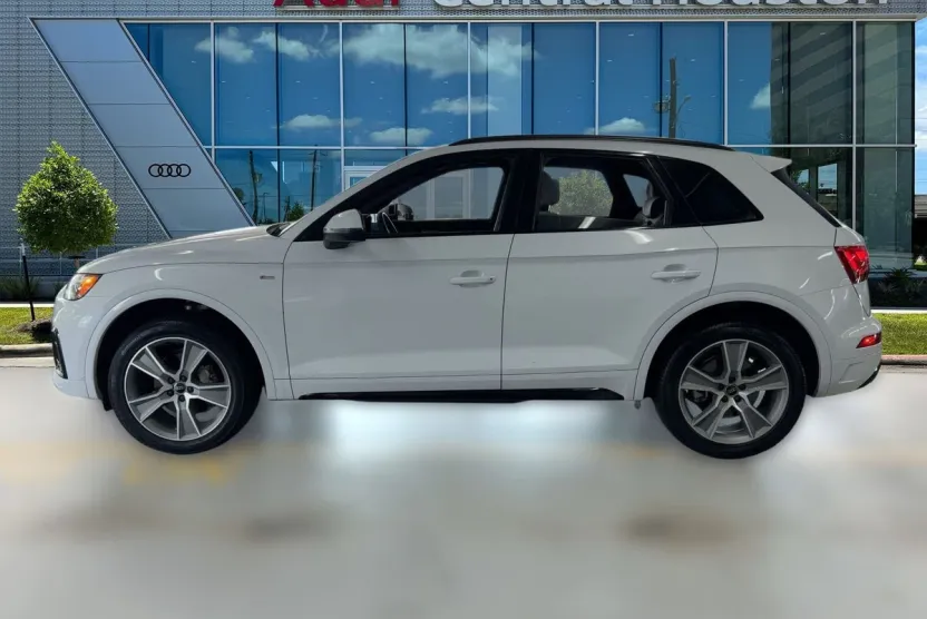2025 Audi Q5 S line Premium photo 1