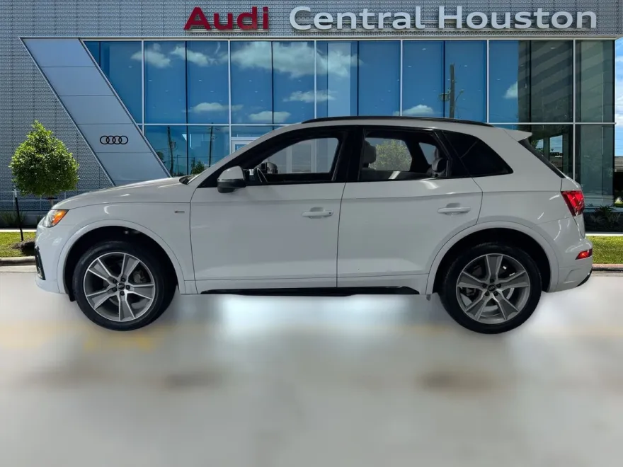 2025 Audi Q5 S line Premium photo 1