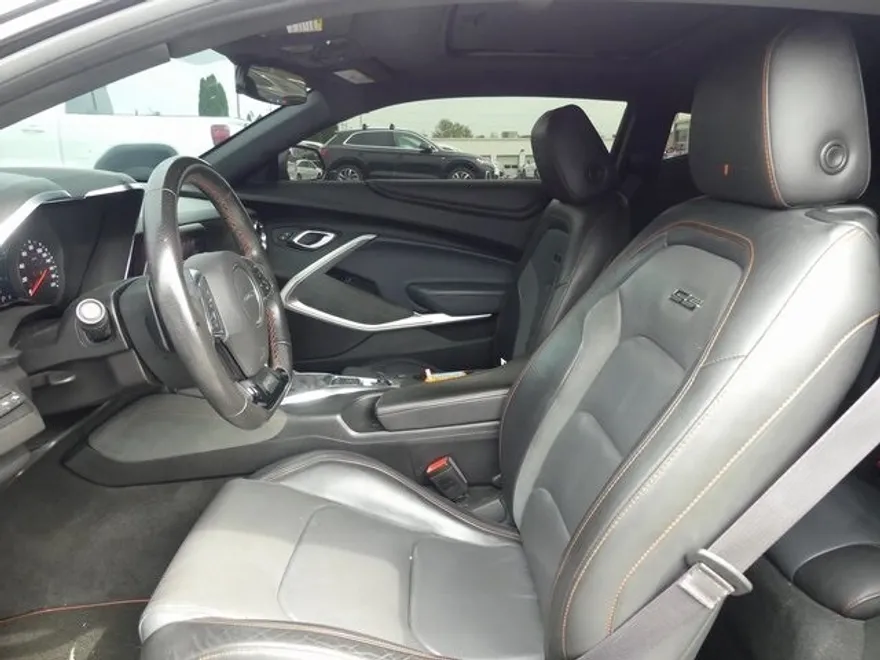 2017 Chevrolet Camaro SS photo 1