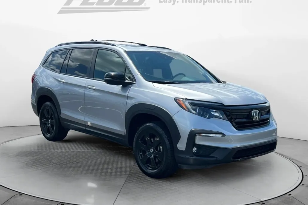 2022 Honda Pilot TrailSport photo 1