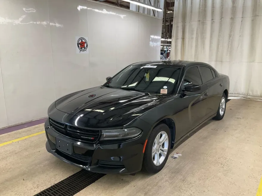 2019 Dodge Charger SXT photo 1