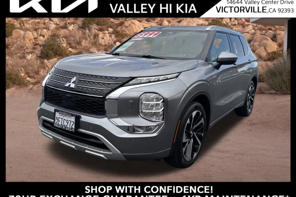 2023 Mitsubishi Outlander PHEV SEL photo 1