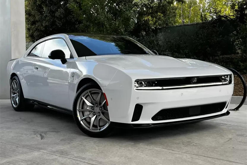 2025 Dodge Charger Daytona Scat Pack photo 1