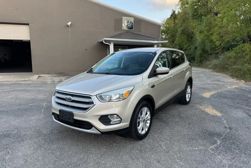 2017 Ford Escape SE photo 1