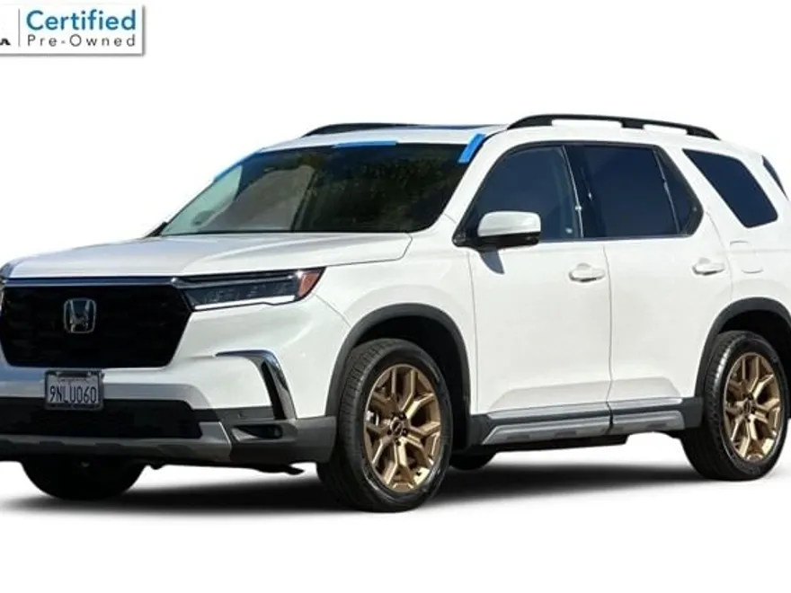 2024 Honda Pilot Touring photo 1