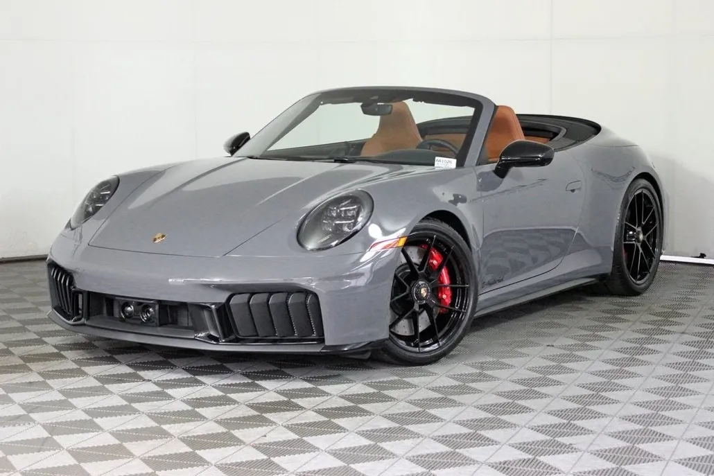 2026 Porsche 911 GTS photo 1