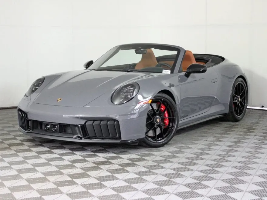 2026 Porsche 911 GTS photo 1