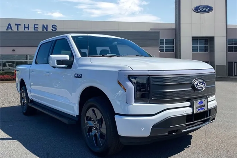 2025 Ford F-150 Lightning photo 1